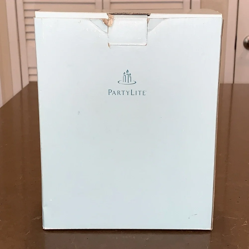 NiB PartyLite Floral Bouquet Tealight Candle Holder P7747 - Picture 7 of 8